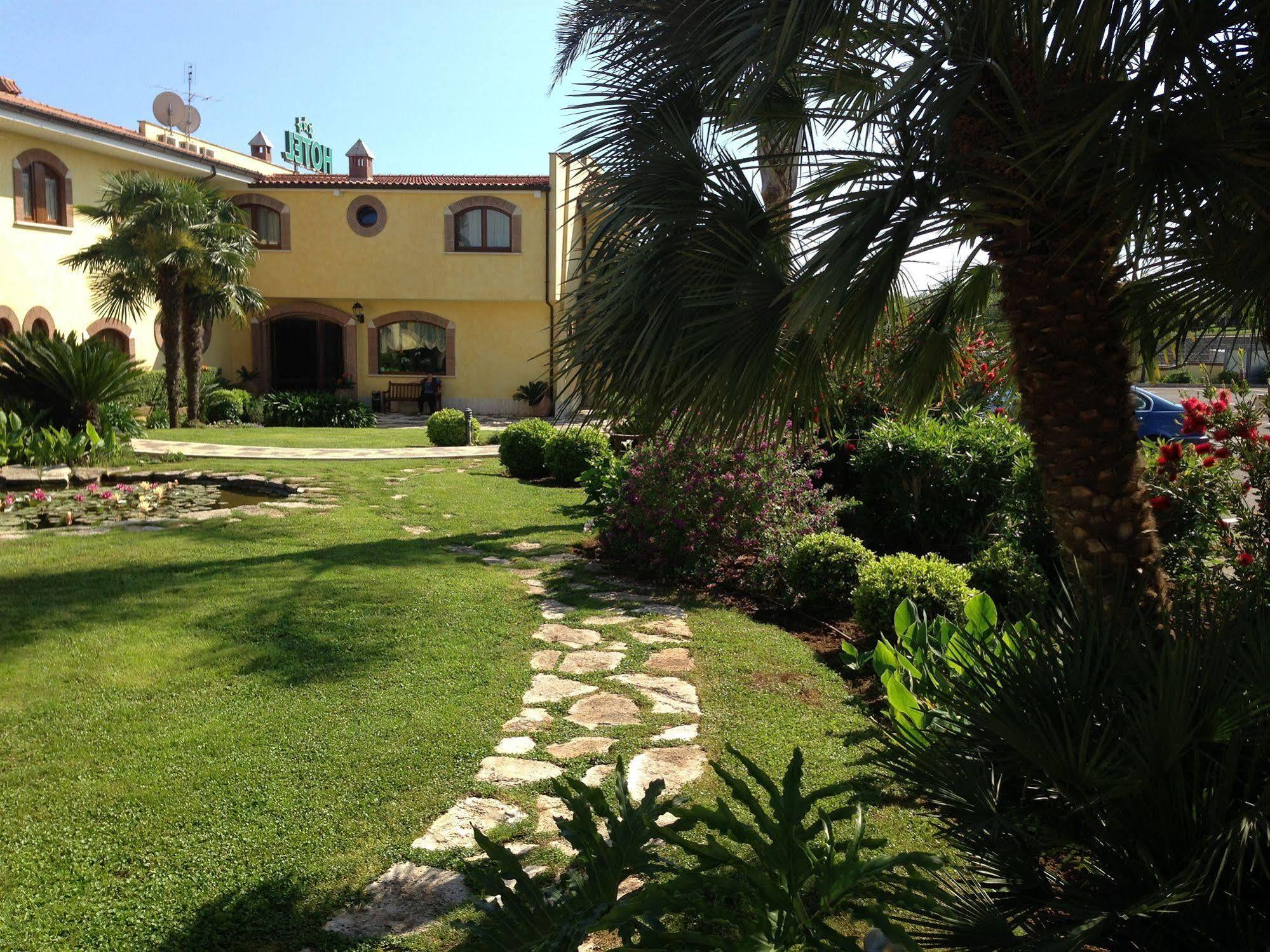 La Locanda Del Cavaliere Borgo Montello 外观 照片
